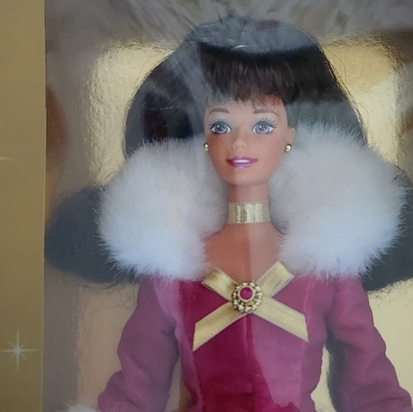 1996 Avon Exclusive Winter Rhapsody Barbie - Picture 3 of 3